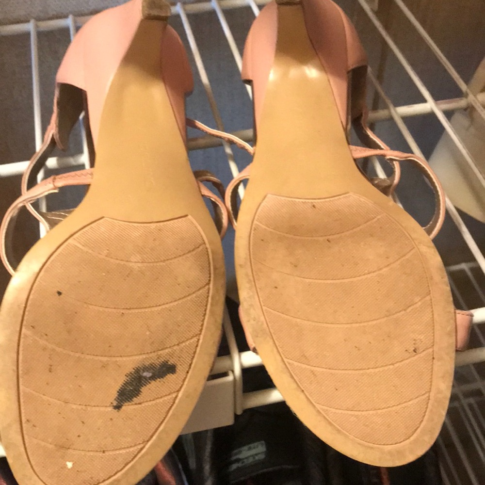 💰SOLD💰 Bandolino Sandals - Picture 2 of 3